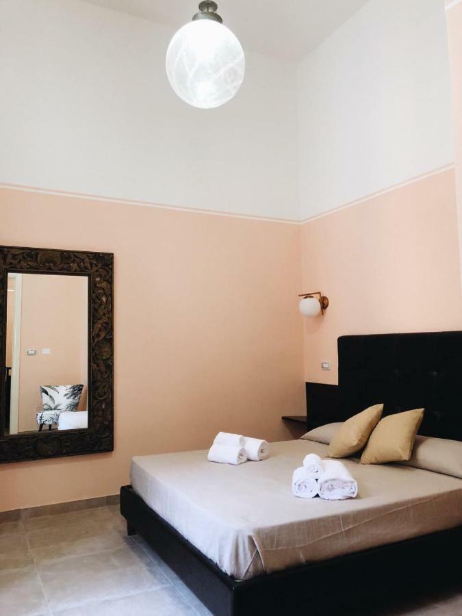 4 Balconi Liberty Apartments Lecce Exterior photo