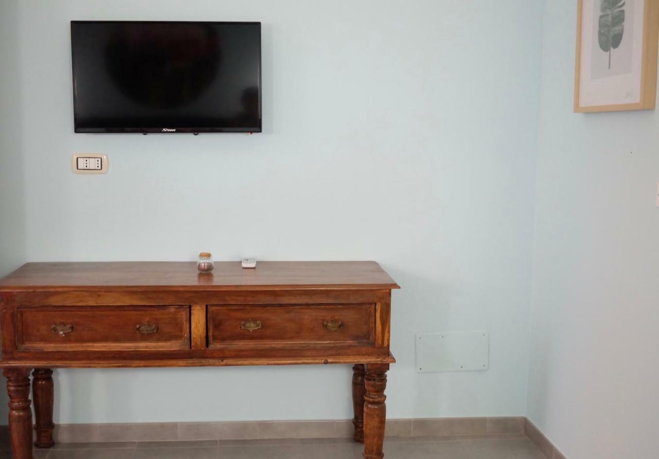 4 Balconi Liberty Apartments Lecce Exterior photo